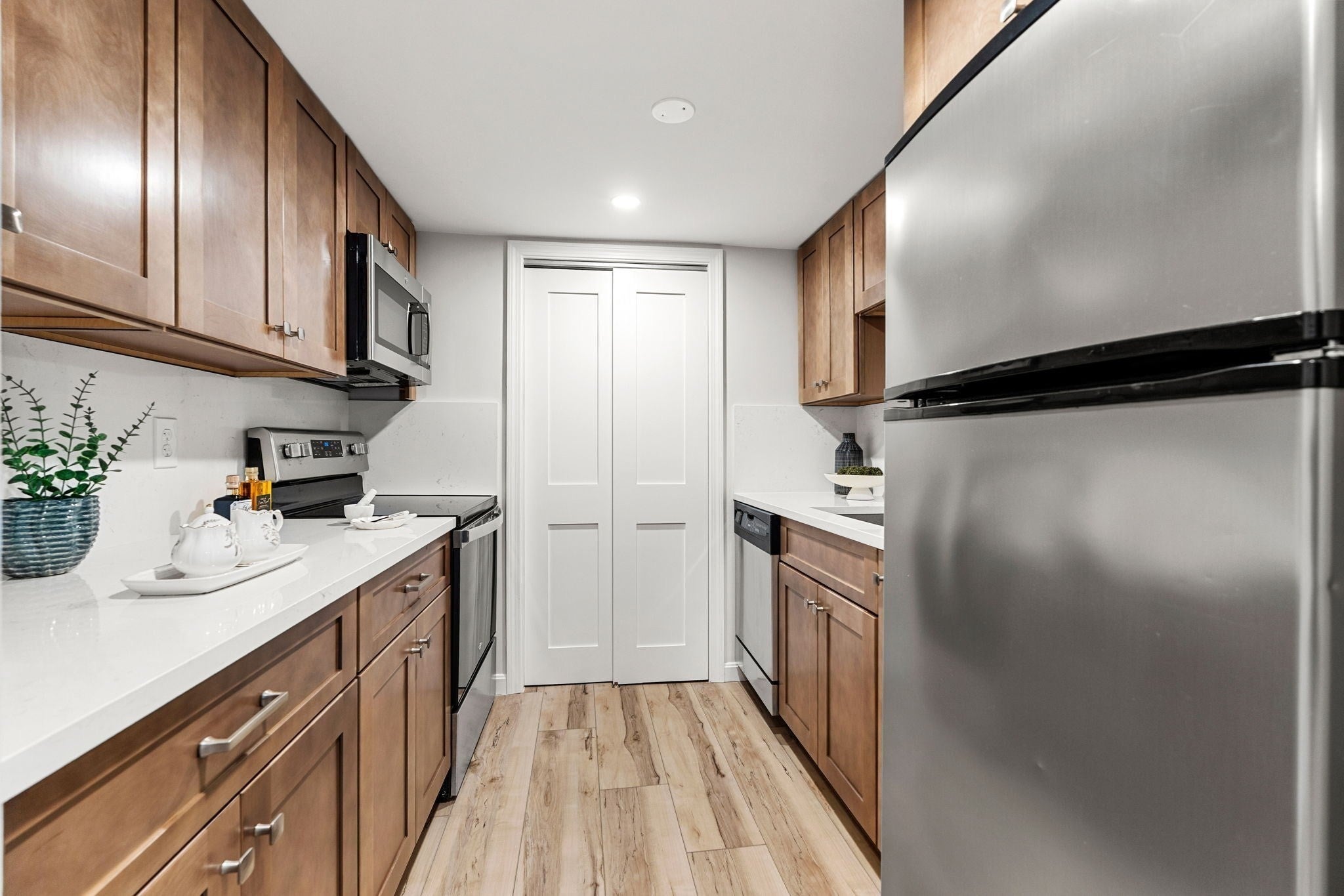 357 Commercial St 607