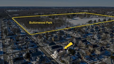 Photo of 311-313 Hawthorn St, New Bedford, MA 02740 (MLS # 73476045)