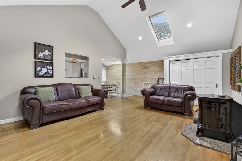 9 Longview Way, Peabody, MA Photo #14