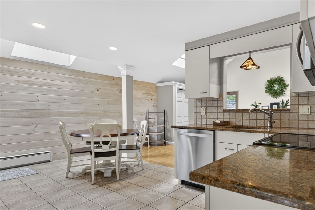 9 Longview Way, Peabody, MA Photo #11