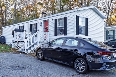 18 Maple St 30 Pepperell MA 01463