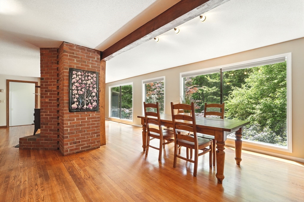 237 Shutesbury Rd
