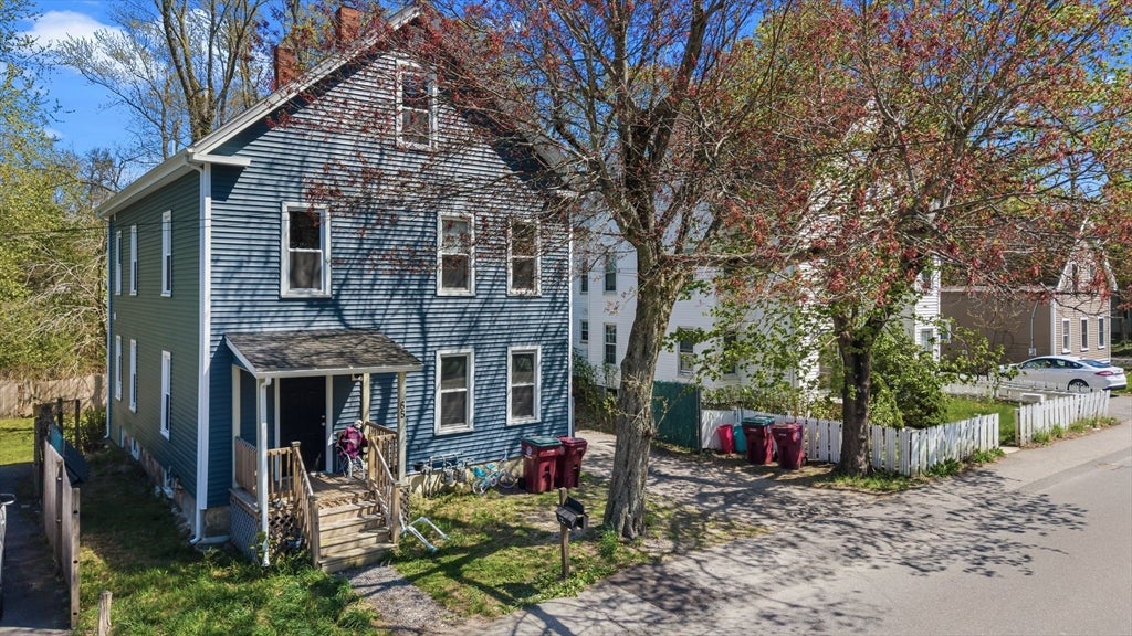 Photo of 65 Oak Street, Middleboro, MA