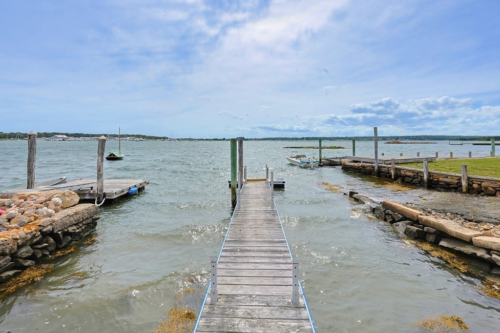 2037 Main Rd
