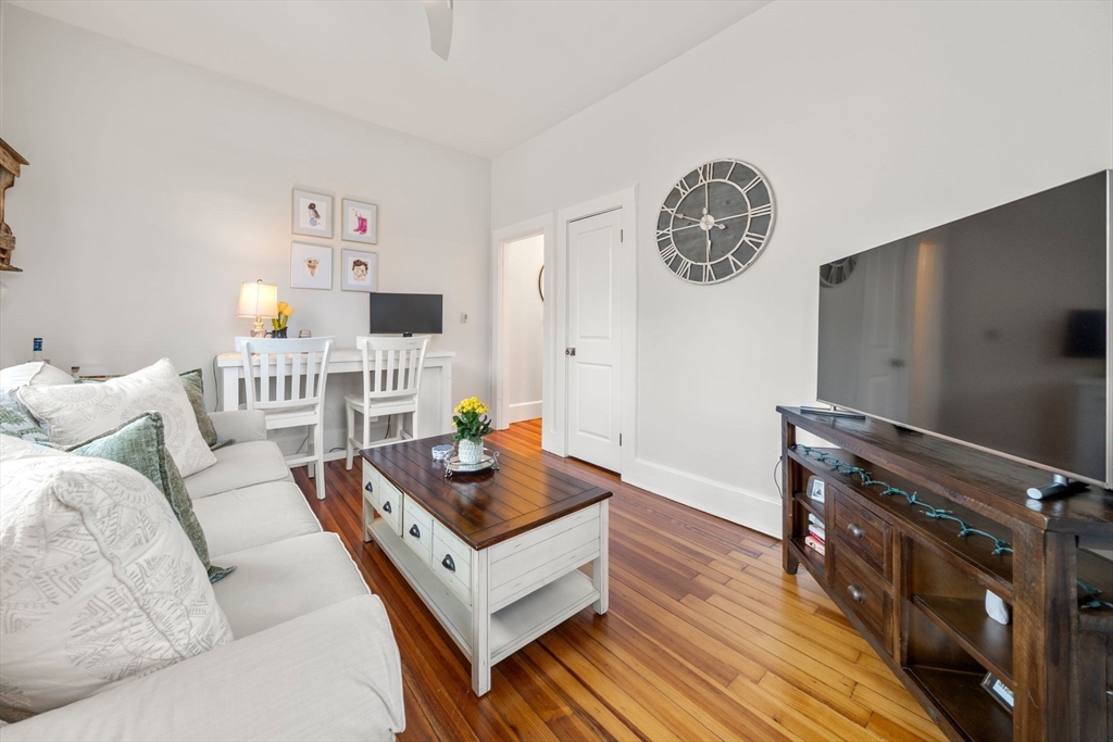 554 East 4th St 1B