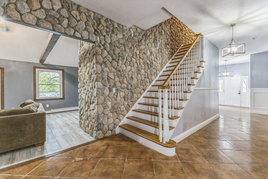131 Lakeshore