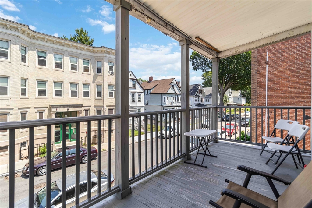 38 Waumbeck St