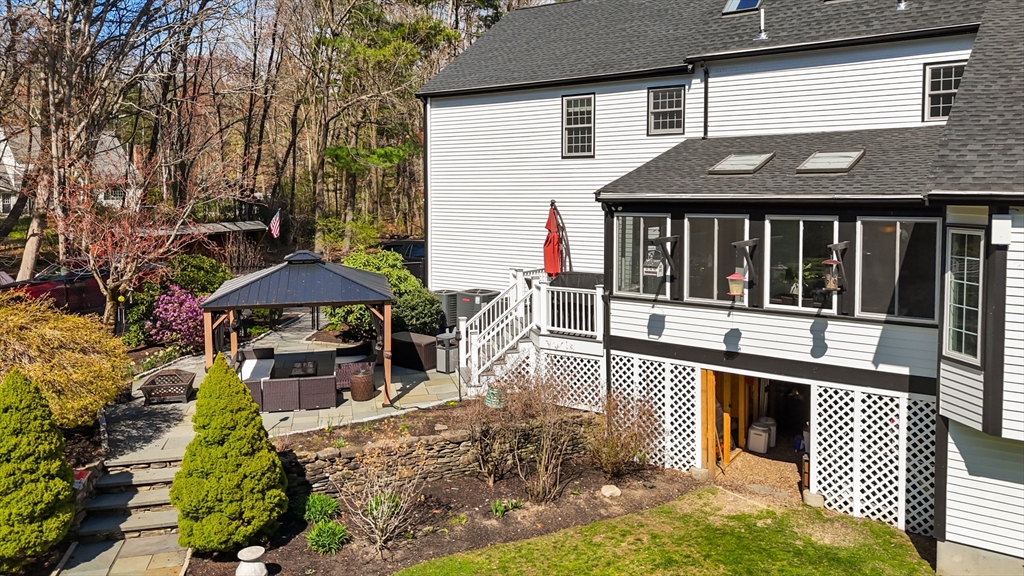 27 Bogastow Circle