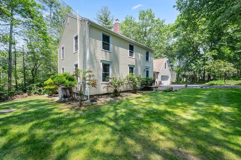 18 Banbury Dr