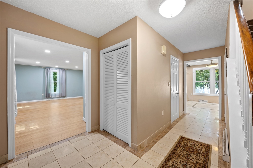 18 Banbury Dr