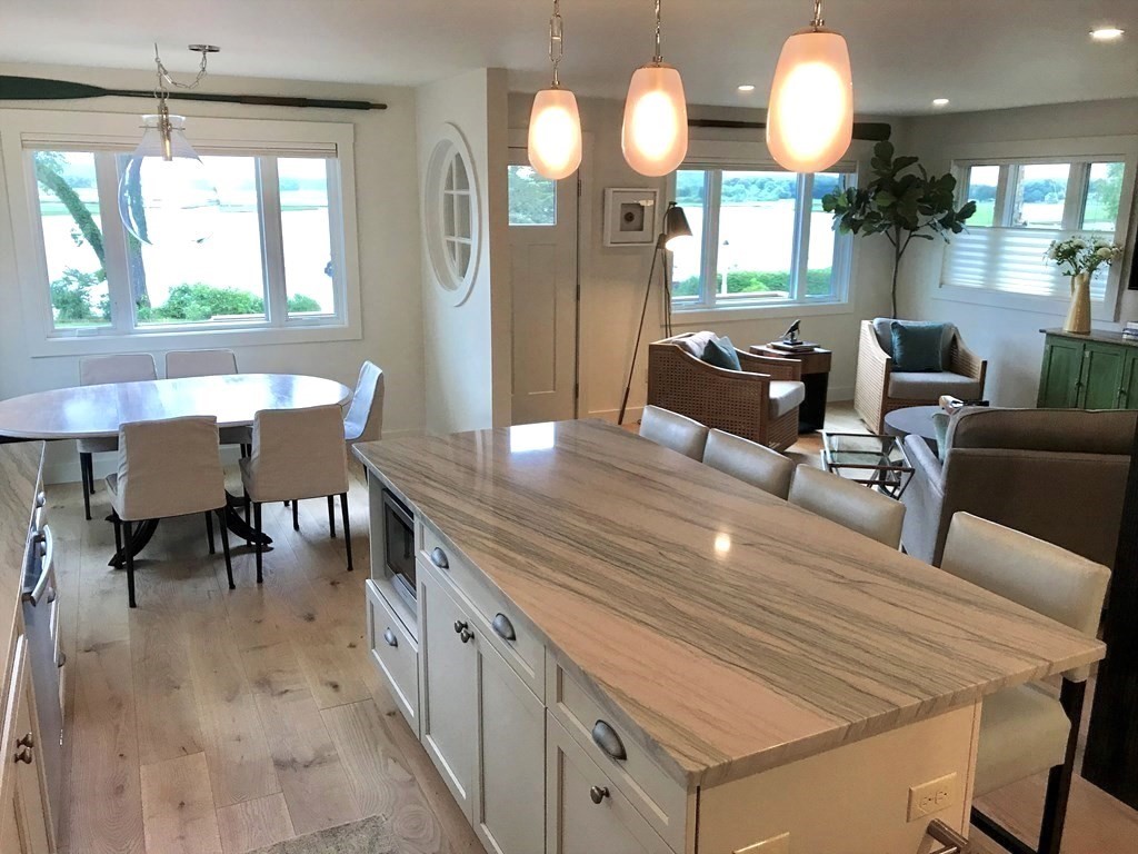 88 Little Neck Road