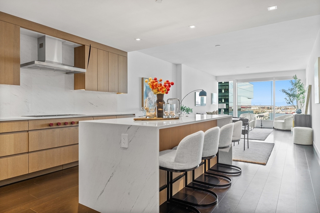 150 Seaport Blvd 14D