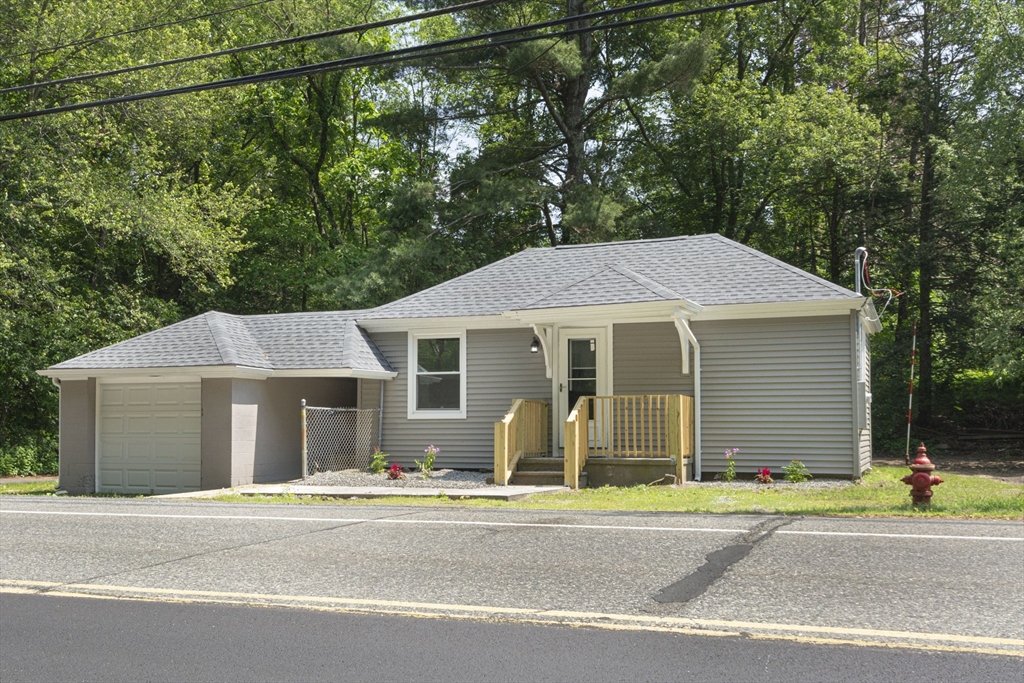 394 Douglas St