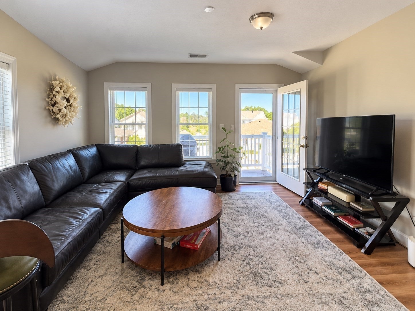 10 Malta St 7