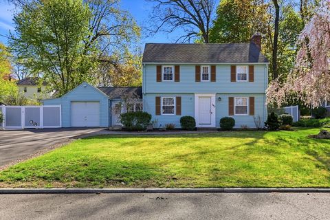 Photo of 145 Chalmers St, Springfield, MA 01118 (MLS # 73510229)