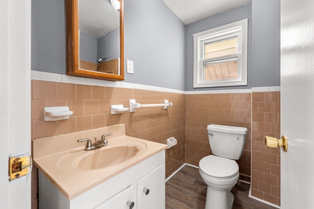95 Flint St, Fall River, MA, 95 Flint St, Fall River, MA Photo #22
