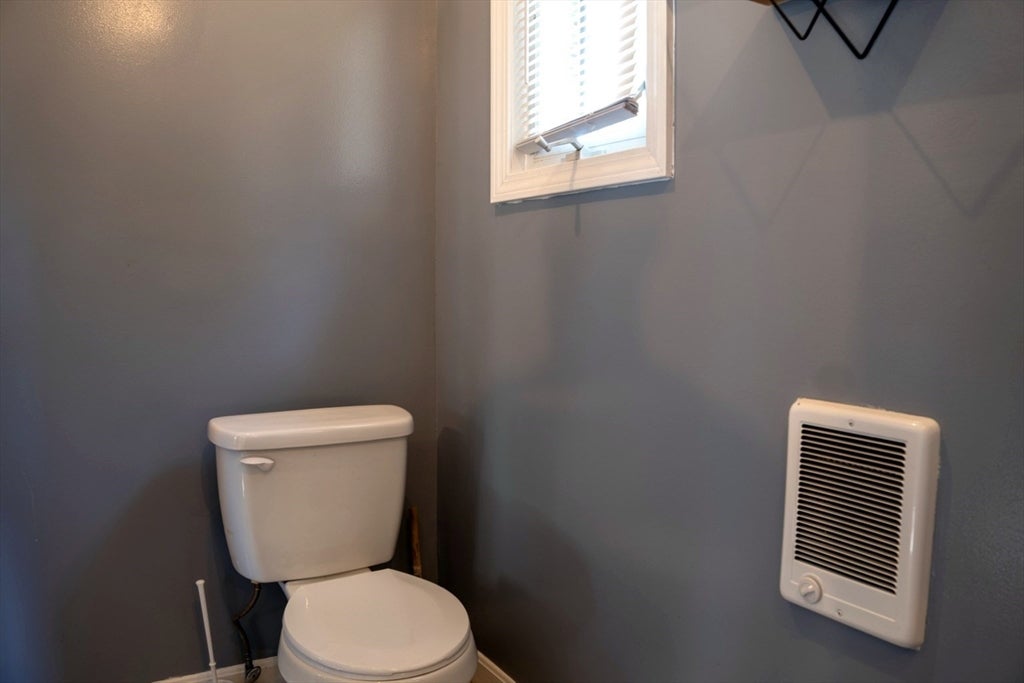 1388 Bay St, Springfield, MA, 1388 Bay St, Springfield, MA Photo #22