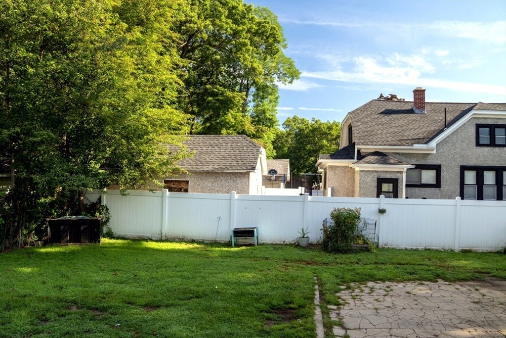 1388 Bay St, Springfield, MA, 1388 Bay St, Springfield, MA Photo #9