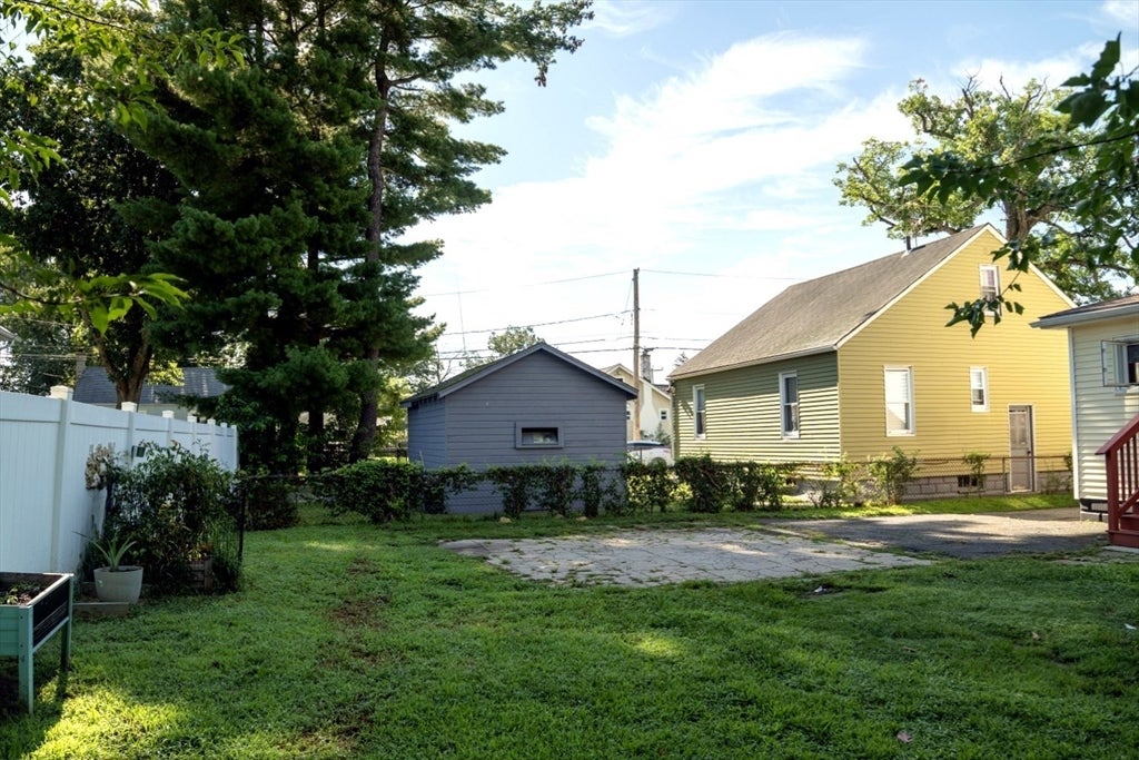 1388 Bay St, Springfield, MA, 1388 Bay St, Springfield, MA Photo #7