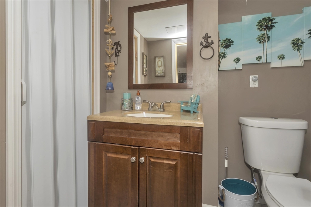 10 Laroche St, Ludlow, MA Photo #22