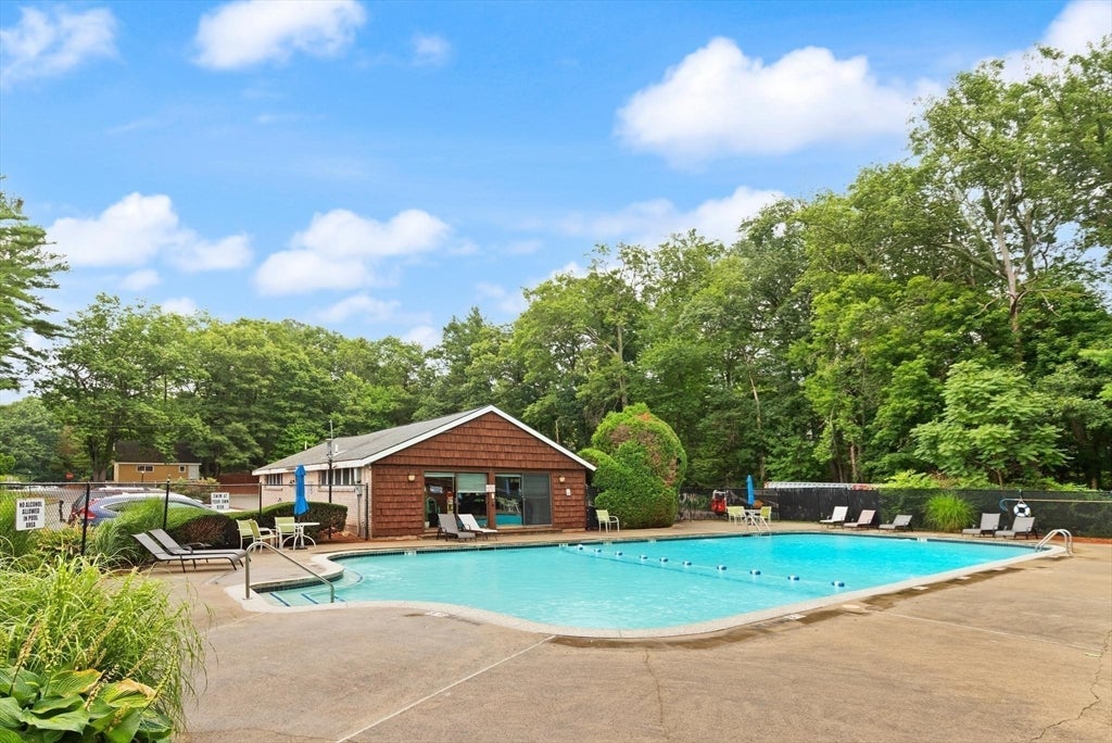 7 Greenbriar Drive #207, North Reading, MA, 7 Greenbriar Drive #207, North Reading, MA Photo #19