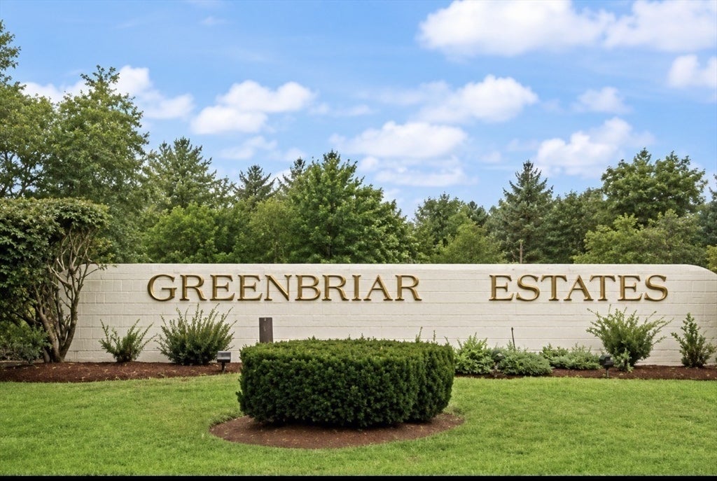 7 Greenbriar Drive 207