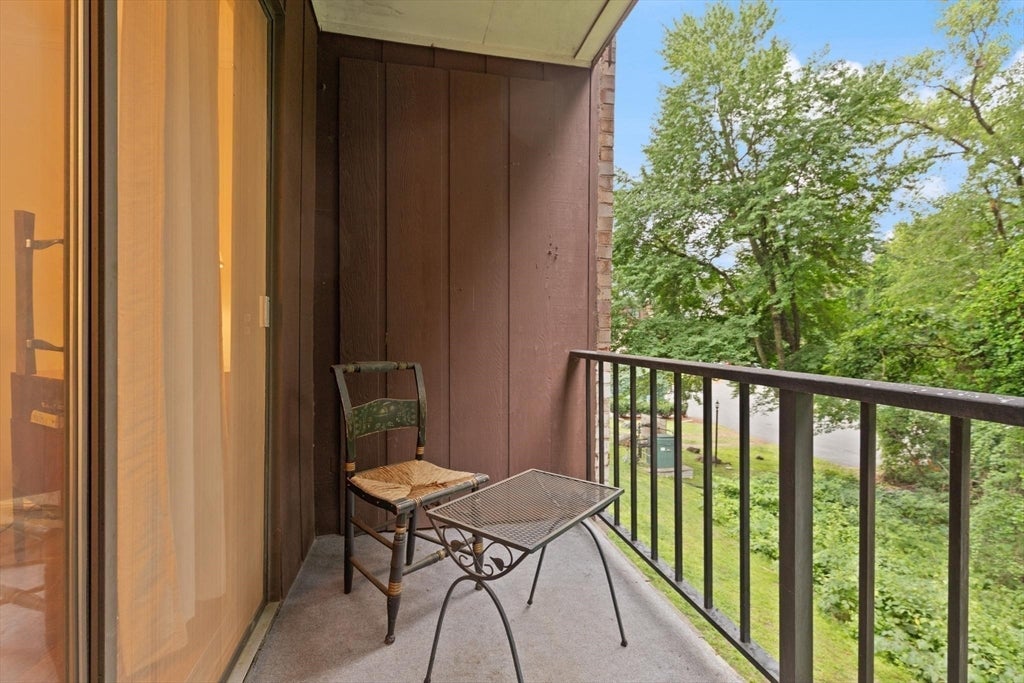 7 Greenbriar Drive #207, North Reading, MA, 7 Greenbriar Drive #207, North Reading, MA Photo #15
