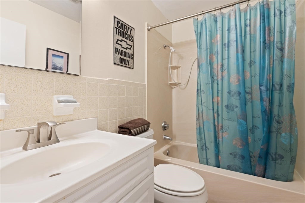 7 Greenbriar Drive #207, North Reading, MA, 7 Greenbriar Drive #207, North Reading, MA Photo #14