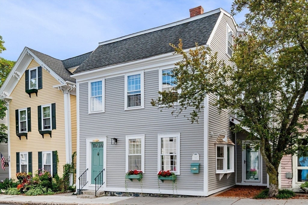 Photo of 3 State Street, Marblehead, MA