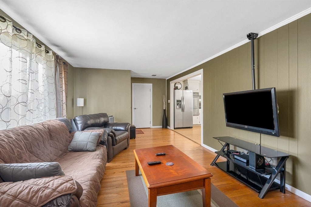 8 Albion St, Methuen, MA, 8 Albion St, Methuen, MA Photo #10