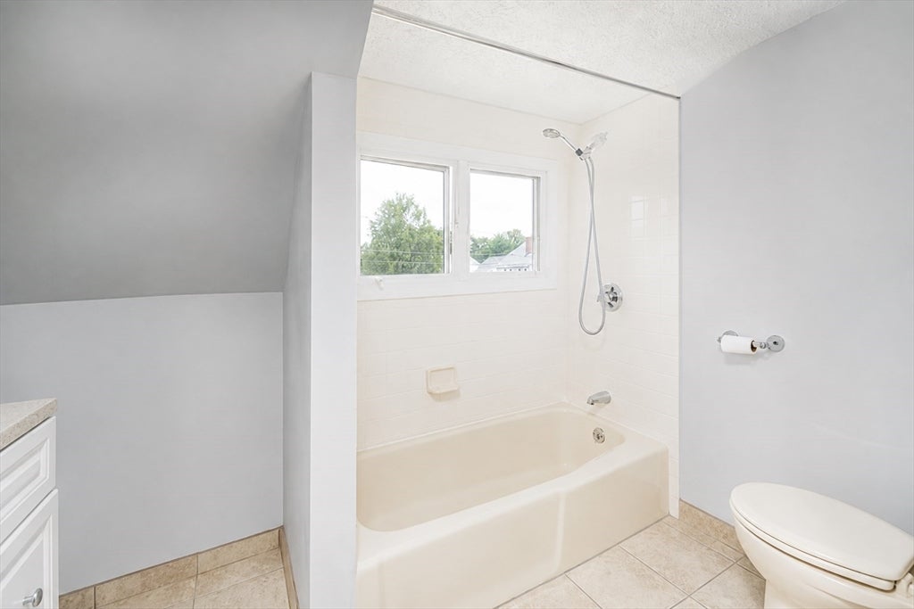 9 Lawrence St #1, Woburn, MA, 9 Lawrence St #1, Woburn, MA Photo #17