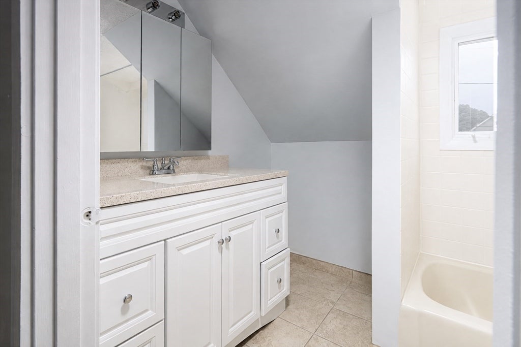 9 Lawrence St #1, Woburn, MA, 9 Lawrence St #1, Woburn, MA Photo #18