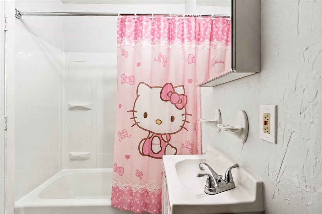 9 Lawrence St #1, Woburn, MA, 9 Lawrence St #1, Woburn, MA Photo #16