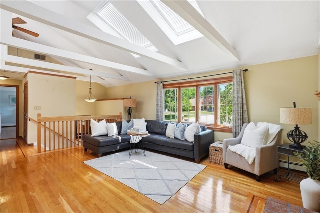 27 Tilden Cr