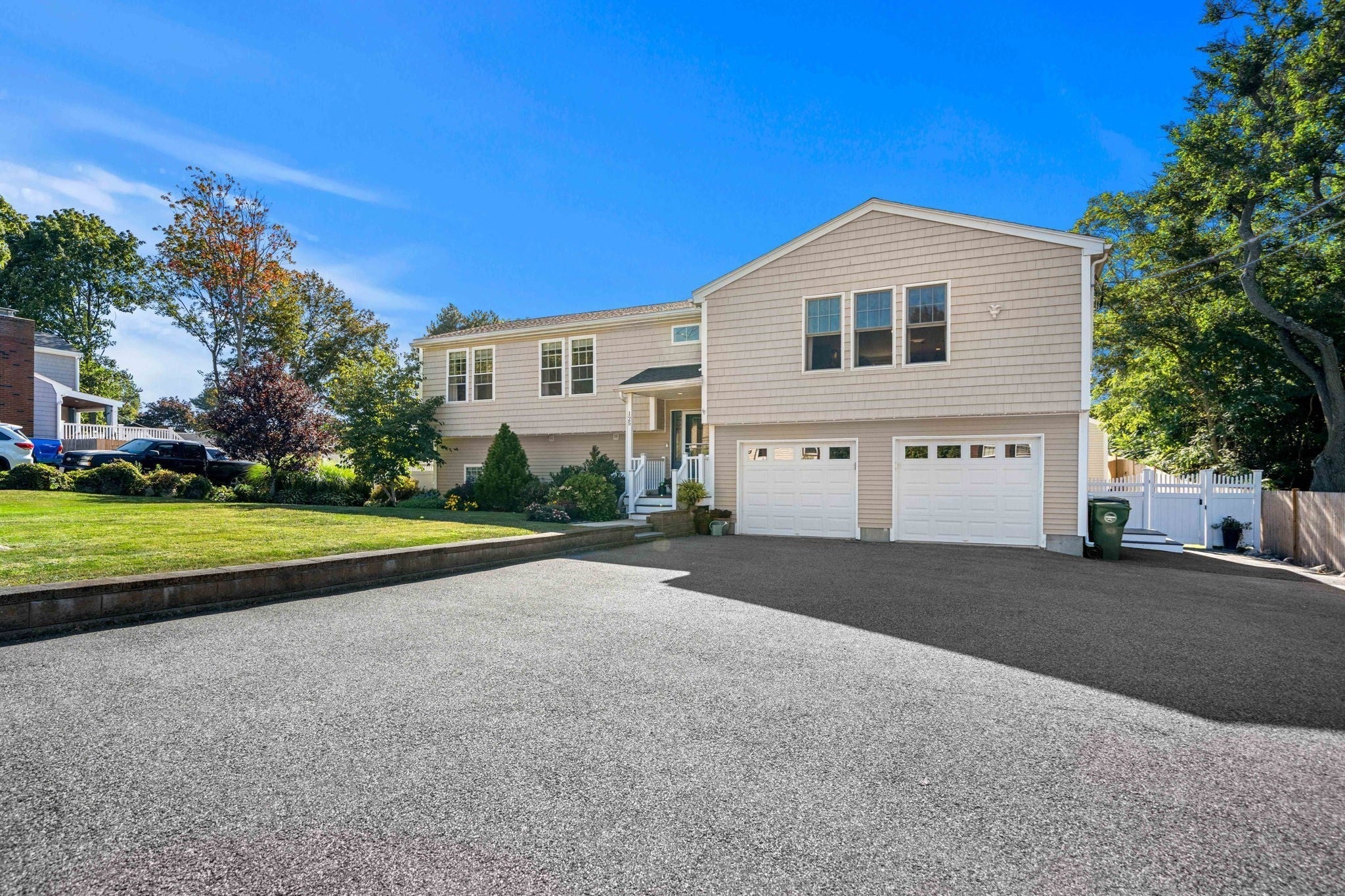 125 Fellsmere Street, Lynn, MA, 125 Fellsmere Street, Lynn, MA Photo #2