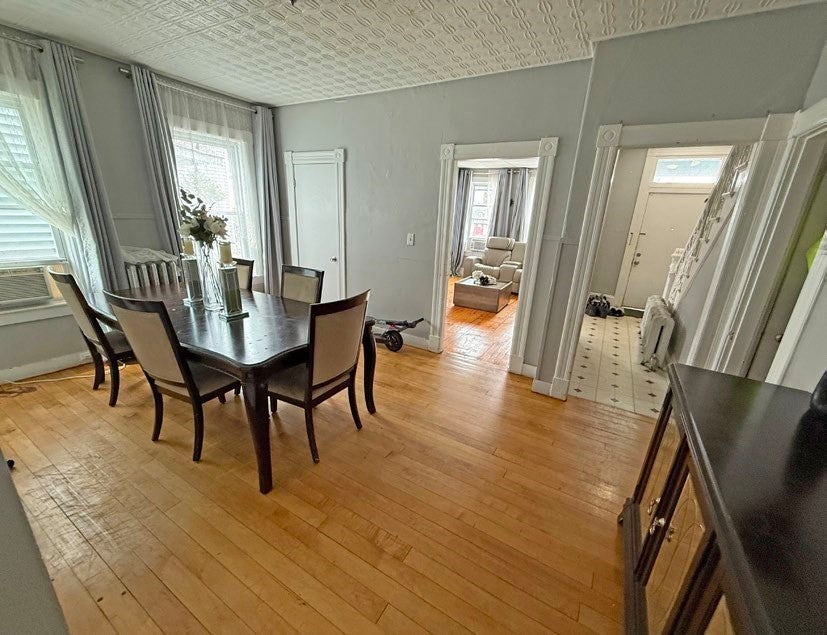 12 Columbus Ave, Lowell, MA Photo #9