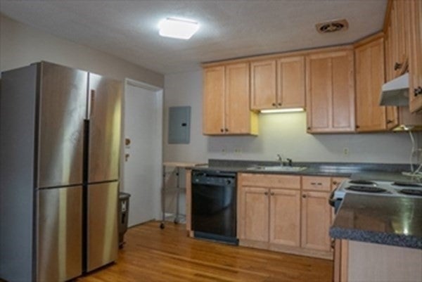 4 Colonial Village Drive 7