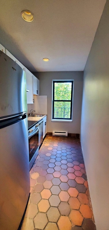 6 Cypress Rd 604