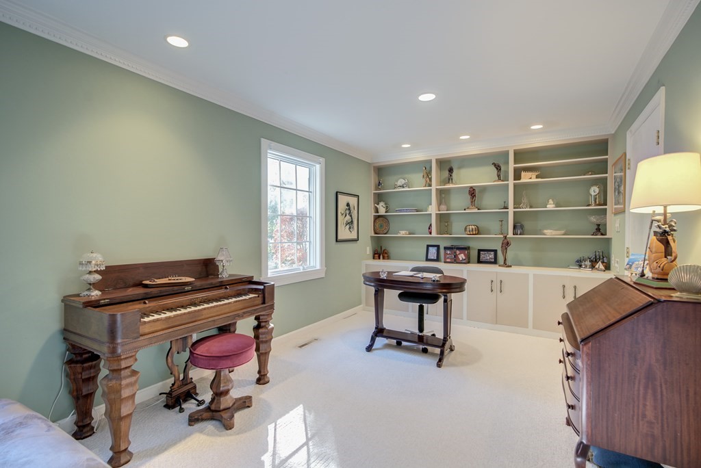 186 Tanglewood Drive, Longmeadow, MA Photo #27