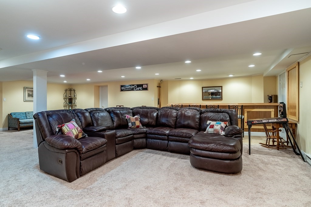 186 Tanglewood Drive, Longmeadow, MA Photo #40