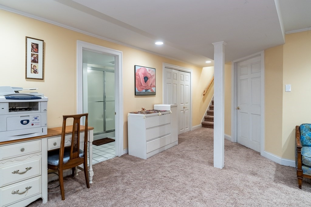 186 Tanglewood Drive, Longmeadow, MA Photo #38