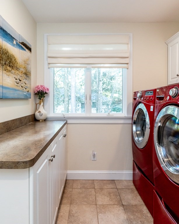 186 Tanglewood Drive, Longmeadow, MA Photo #37
