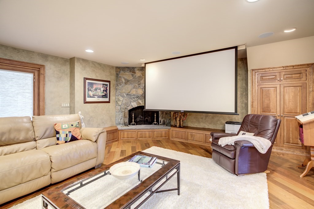 186 Tanglewood Drive, Longmeadow, MA Photo #24