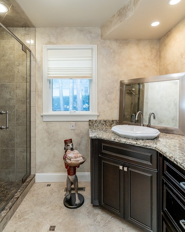 186 Tanglewood Drive, Longmeadow, MA Photo #25