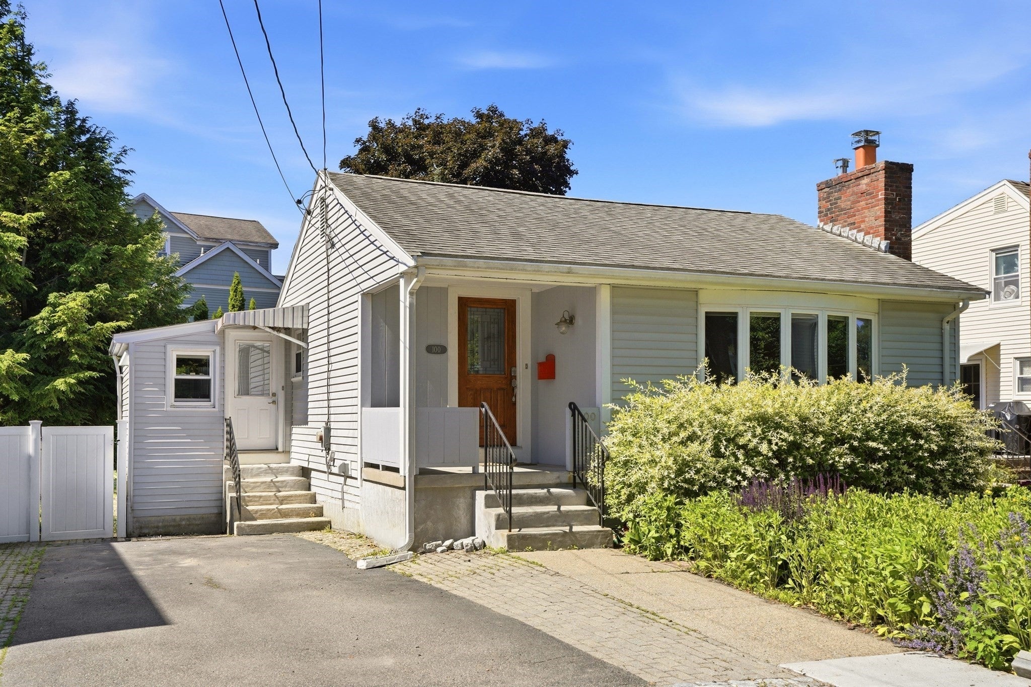 100 Westland Ave
