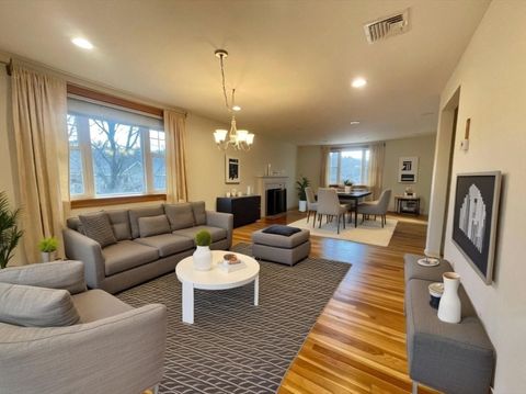 77 Louise 77 Newton MA 02467