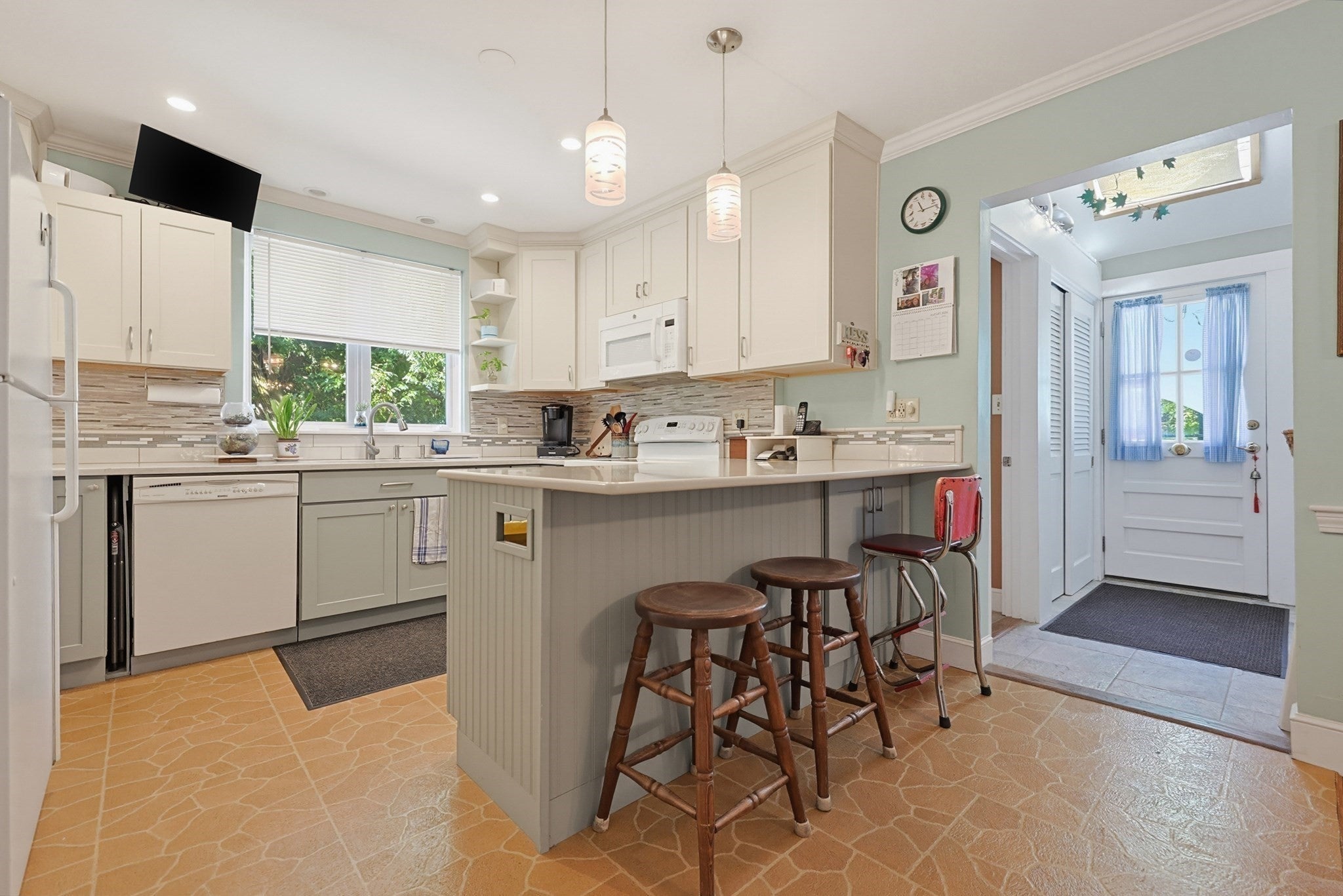 1327 South St, Needham, MA Photo #10