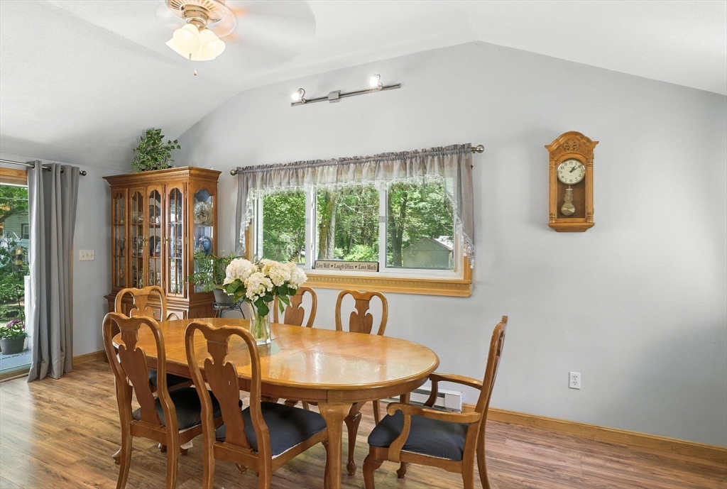 6 Hillcrest Dr