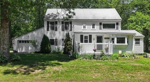 6 Hillcrest Dr Hopkinton MA 01748