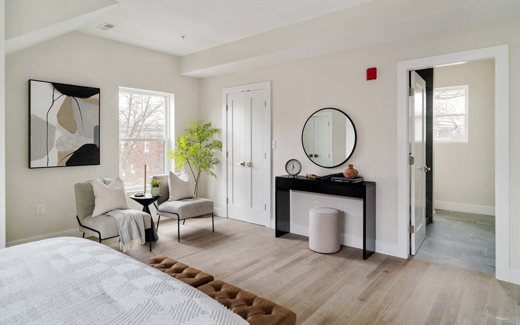 Boston, Massachusetts 02119, United States, 2 Bedrooms Bedrooms, ,2 BathroomsBathrooms,Residential,Pending,105798